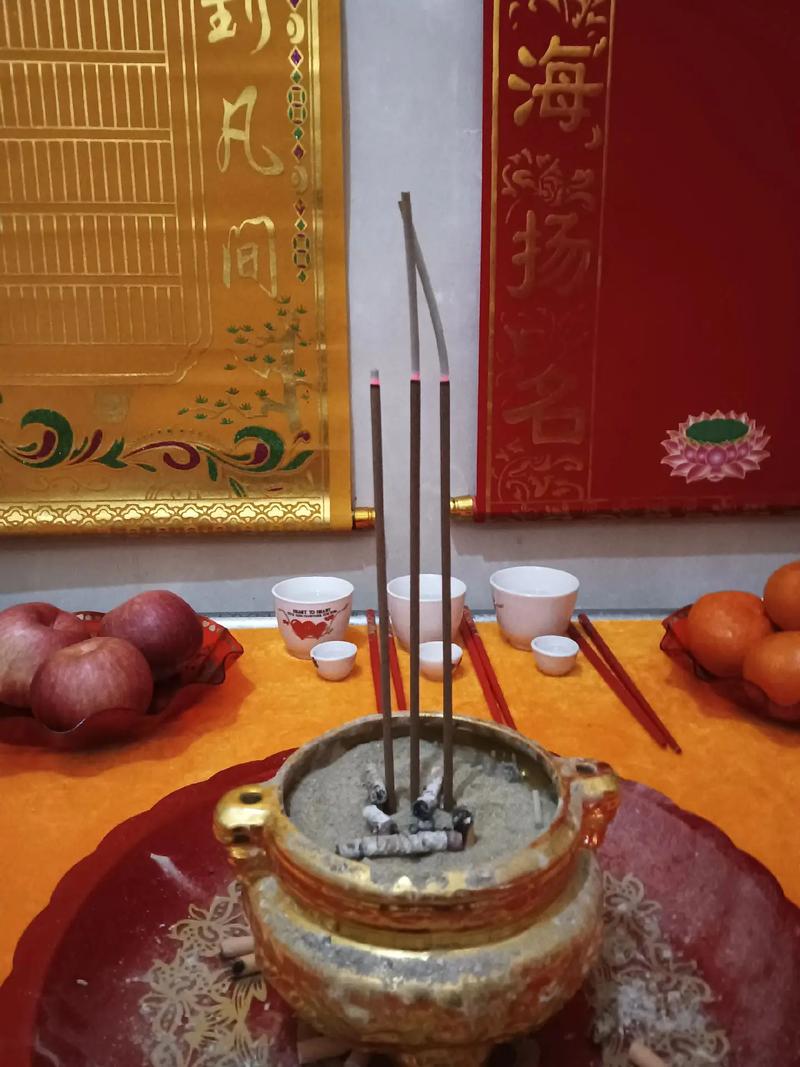 金牛座女生矫情(金牛女严肃)